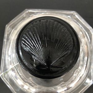 Paperweight Shell Motif